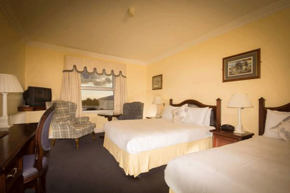 Butler Arms Hotel Waterville Esterno foto